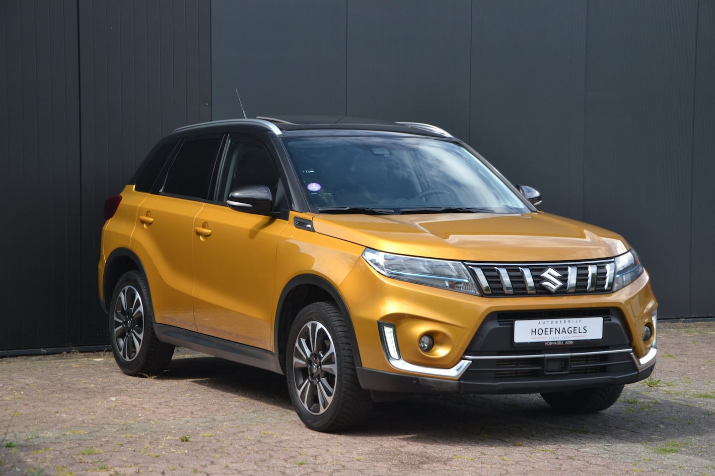 Suzuki Vitara - 1.4 Hybrid * Panoramadak * Alcantara bekleding * Led verlichting - AutoWereld.nl