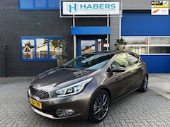 Kia Cee'd - 1.6 GDI BusinessLine 135PK|Navigatie|Camera|Origineel NL|Led dagrij|Cruise|Climate|PDC|Iso