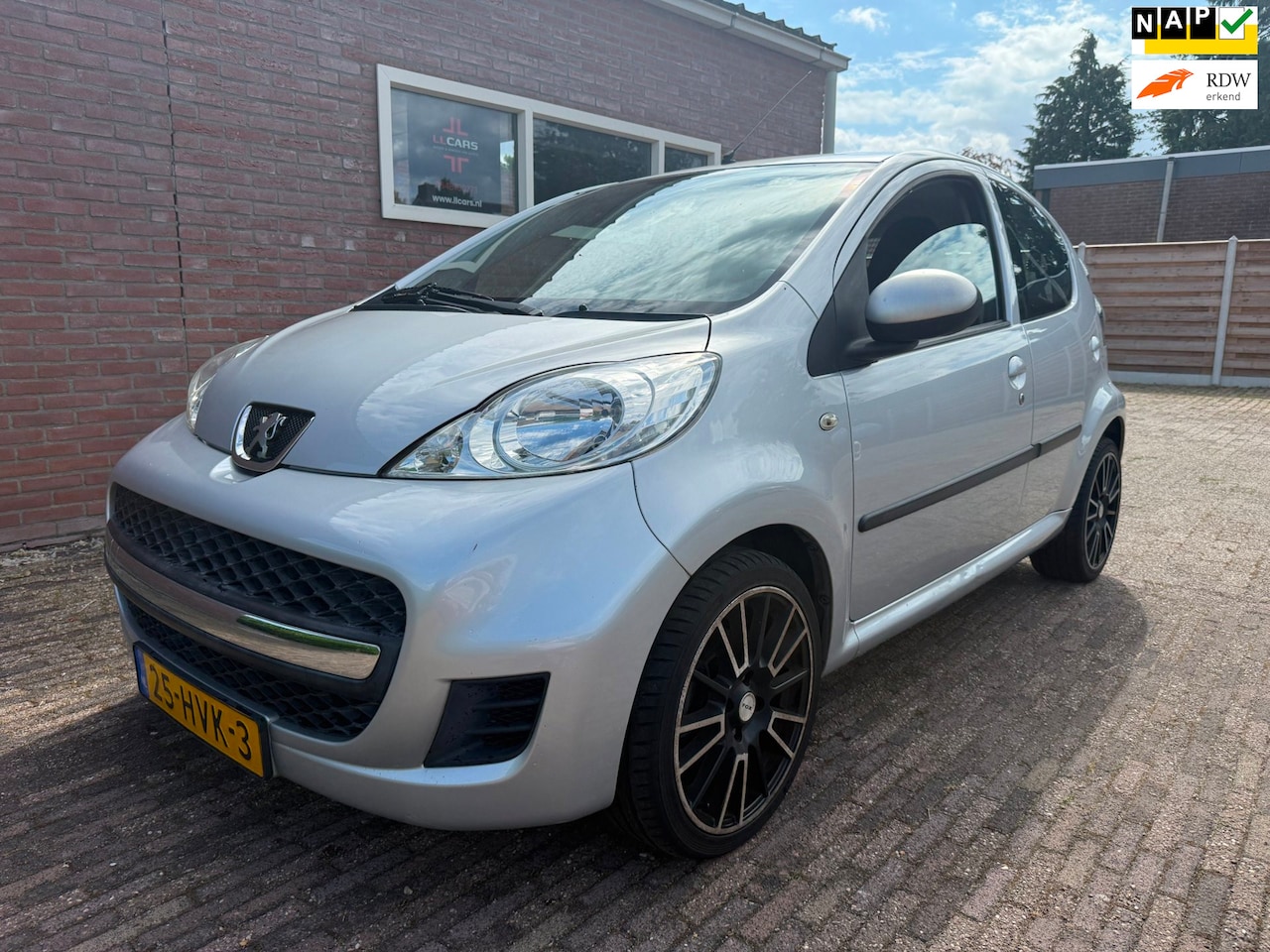 Peugeot 107 - 1.0-12V Airco 5 drs elektrisch pakket LMV nieuwe apk bij aflevering - AutoWereld.nl