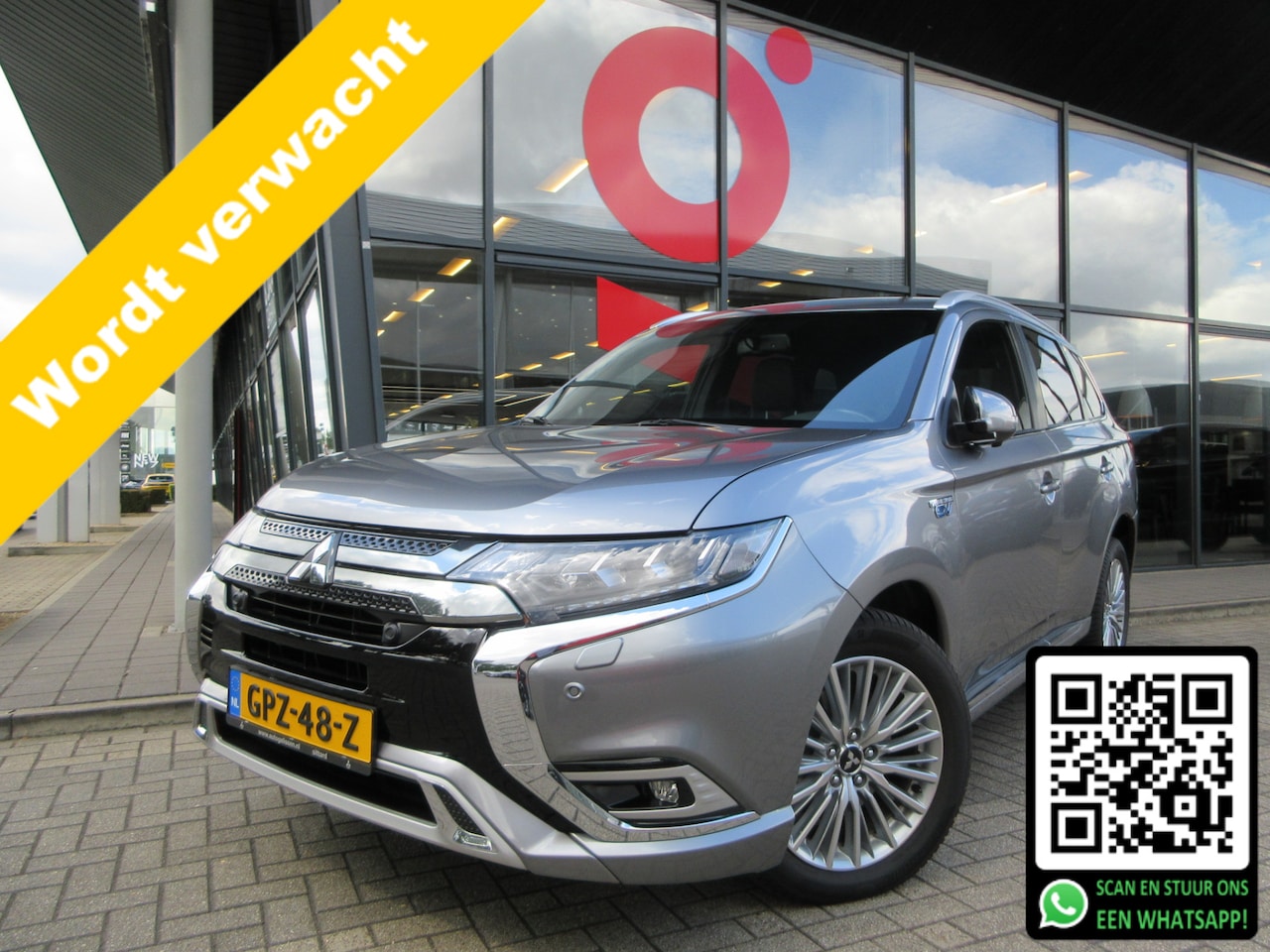 Mitsubishi Outlander - 2.4 PHEV Edition 4WD | AUTOMAAT | 240 PK | VIERSEIZOENEN BANDEN | TREKHAAK | 1.500 KG TREK - AutoWereld.nl