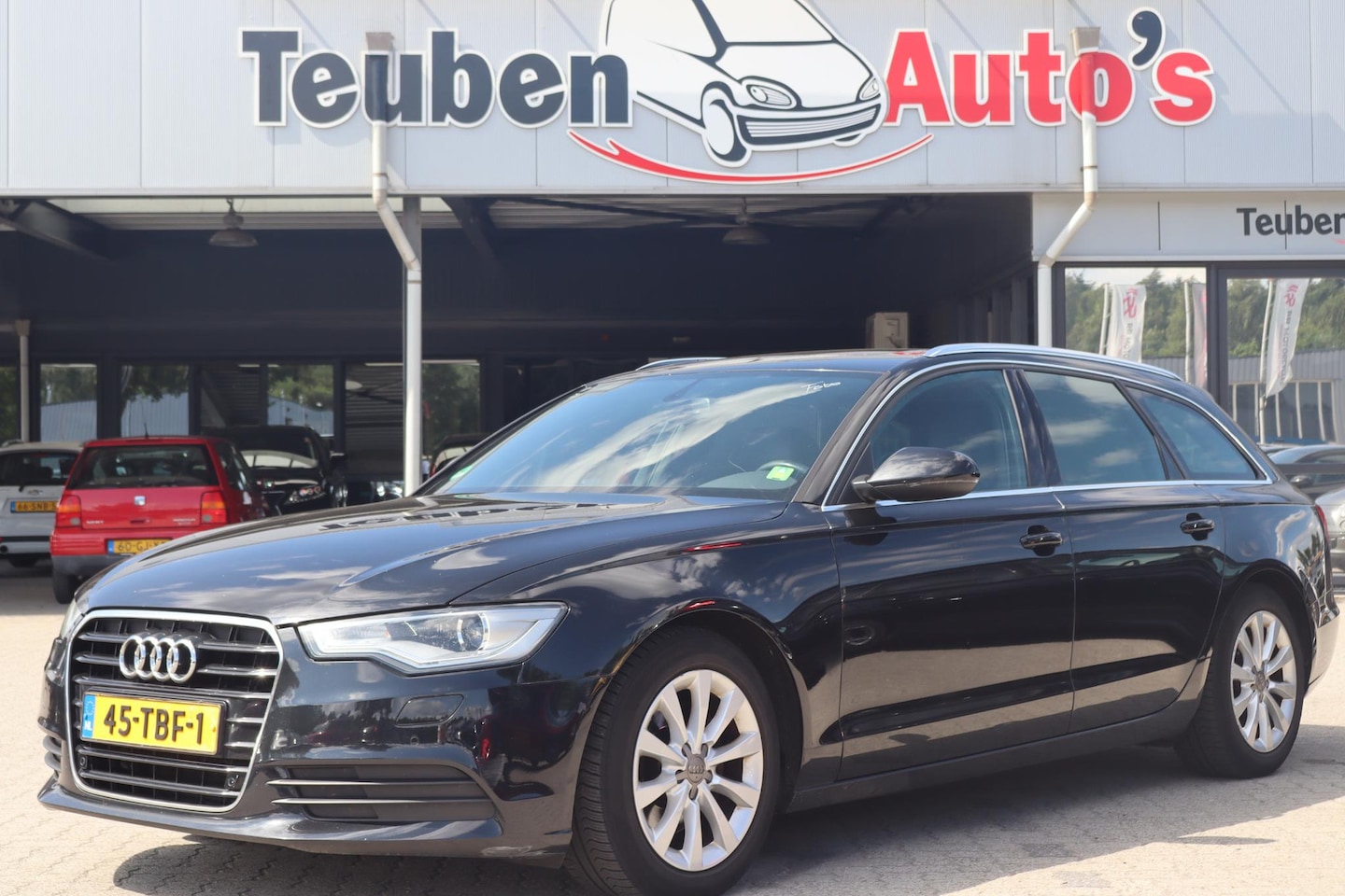 Audi A6 Avant - 2.0 TDI Pro Line Plus | Automaat | Lederen sportstoelen | Panoramadak | Stoelverwarming - AutoWereld.nl