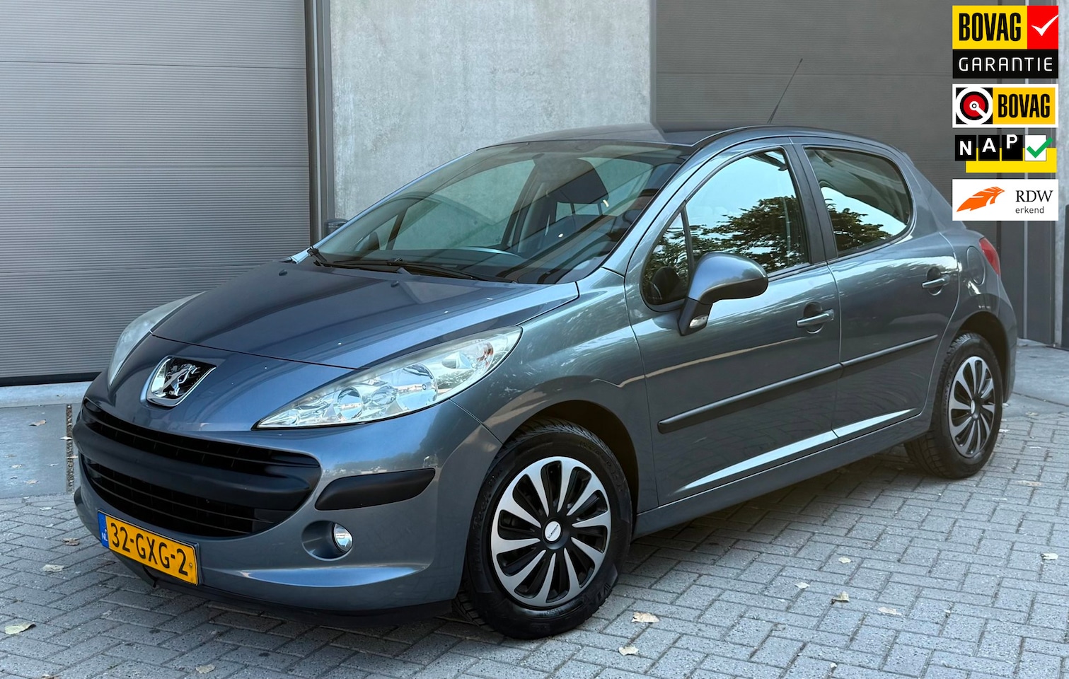 Peugeot 207 - 1.4 VTi Cool 'n Blue Grijs 2008 NAP|APK|AIRCO - AutoWereld.nl