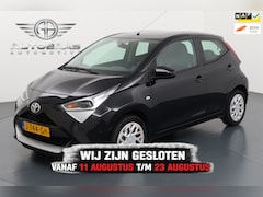 Toyota Aygo - 1.0 VVT-i x-play AUTOMAAT *57.421KM NAP*GLOEDNIEUWE APK 08-2028* AIRCO *1EIG* BTW