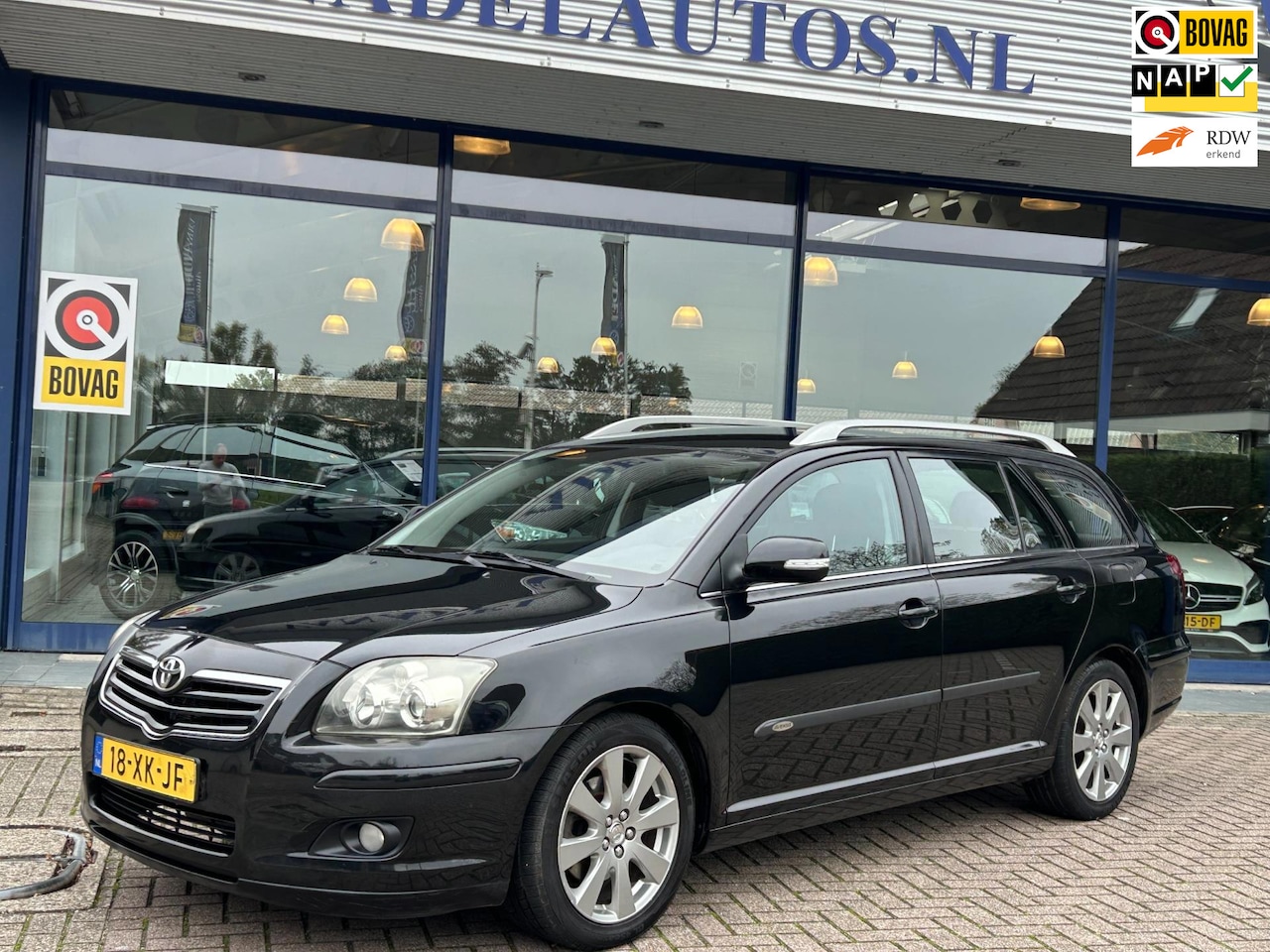 Toyota Avensis Wagon - 2.0 VVTi Luna Business Clima Cruise Park.Sens Trekhaak NAP NL-Auto! - AutoWereld.nl