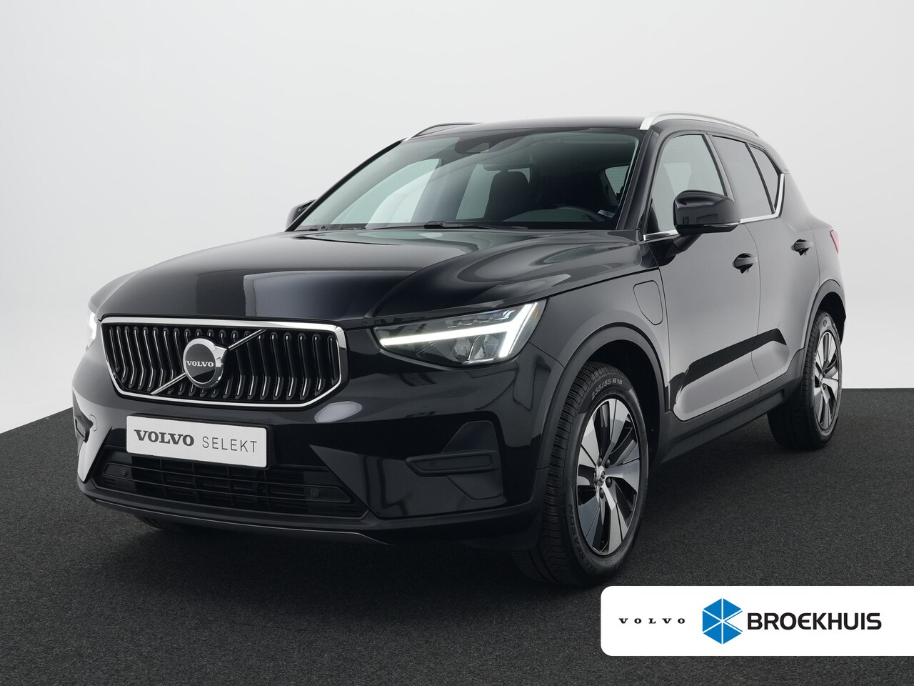 Volvo XC40 - 1.5 T4 Plug-in hybrid Essential Bright | Armsteun voor | Bestuurdersairbag | Boordcomputer - AutoWereld.nl