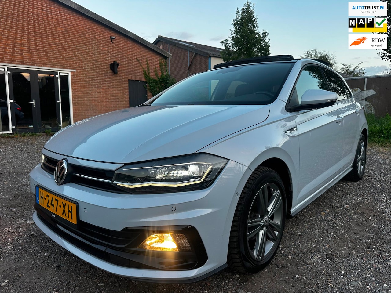 Volkswagen Polo - 1.0 TSI R-Line CARPLAY PANO NL APK 2027 IN TOP STAAT. - AutoWereld.nl