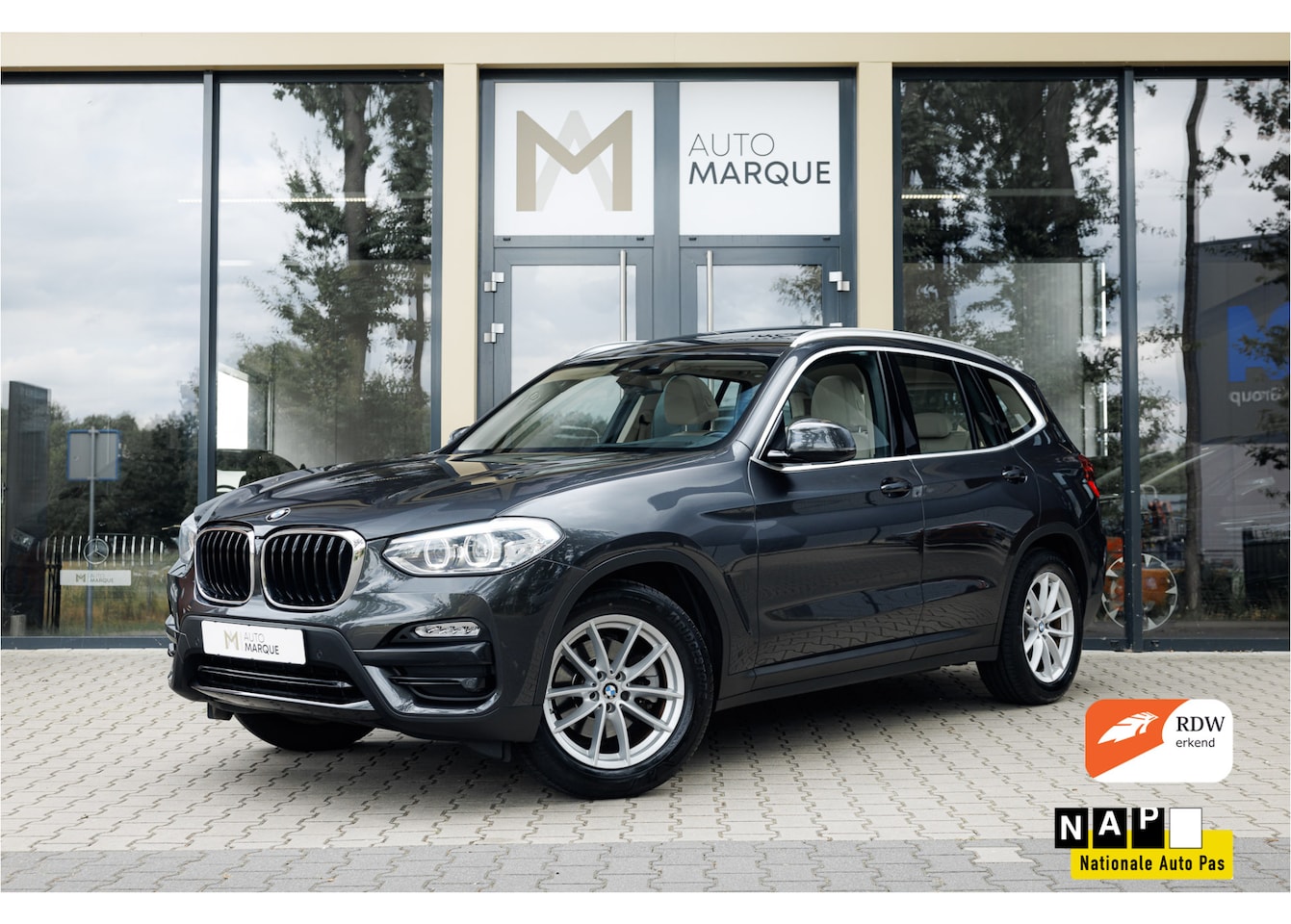 BMW X3 - xDrive20i Aut. | High Executive | Panoramadak | Elek. Trekhaak | Head-Up Display | 18" LM - AutoWereld.nl