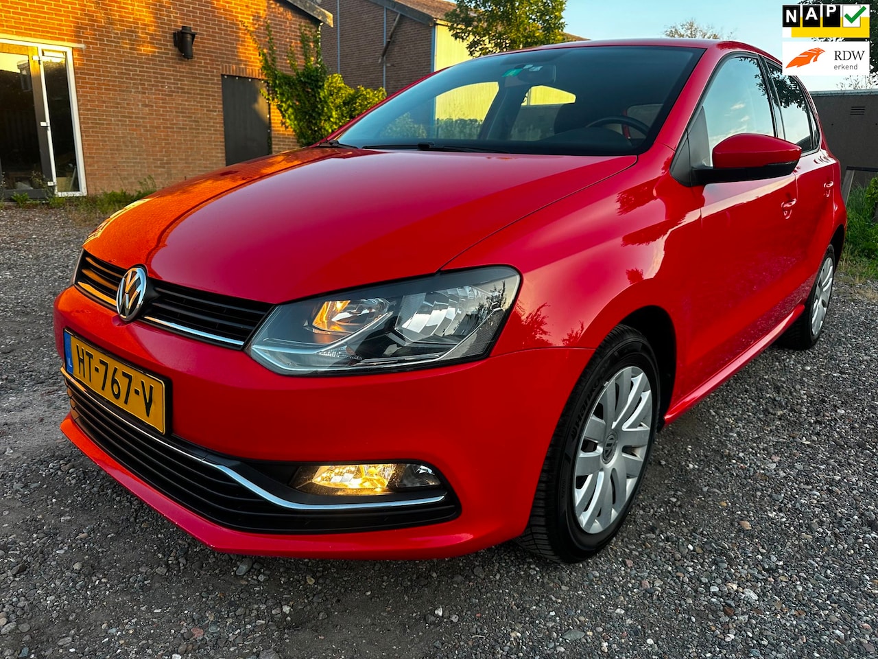Volkswagen Polo - 1.4 TDI CARPLAY MULTI-STUUR NL NAP APK 7-2027 RIJDT PERFECT. - AutoWereld.nl