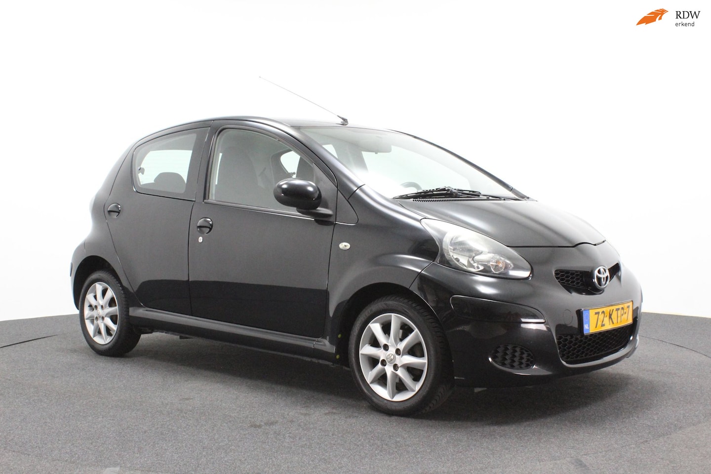 Toyota Aygo - 1.0-12V Comfort | Airco | Sportvelgen | Nette auto | Elektrische ramen - AutoWereld.nl