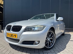 BMW 3-serie - 320i 2010 Navi/18''Lmv/Xenon/OrgNl/Nap
