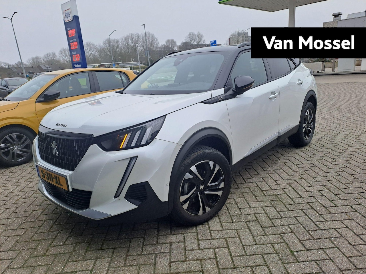 Peugeot 2008 - PureTech 130 GT l Stoelverwarming l Keyless - AutoWereld.nl