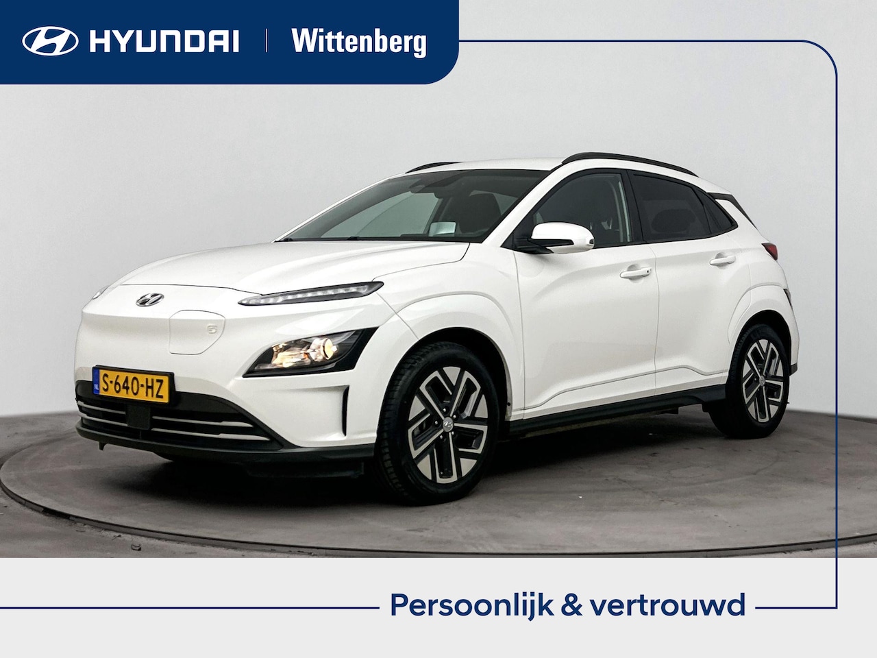 Hyundai Kona Electric - EV Fashion 39 kWh | SOH 96.4% | Achteruitrij camera | Navigatie | Parkeersensoren | Head u - AutoWereld.nl