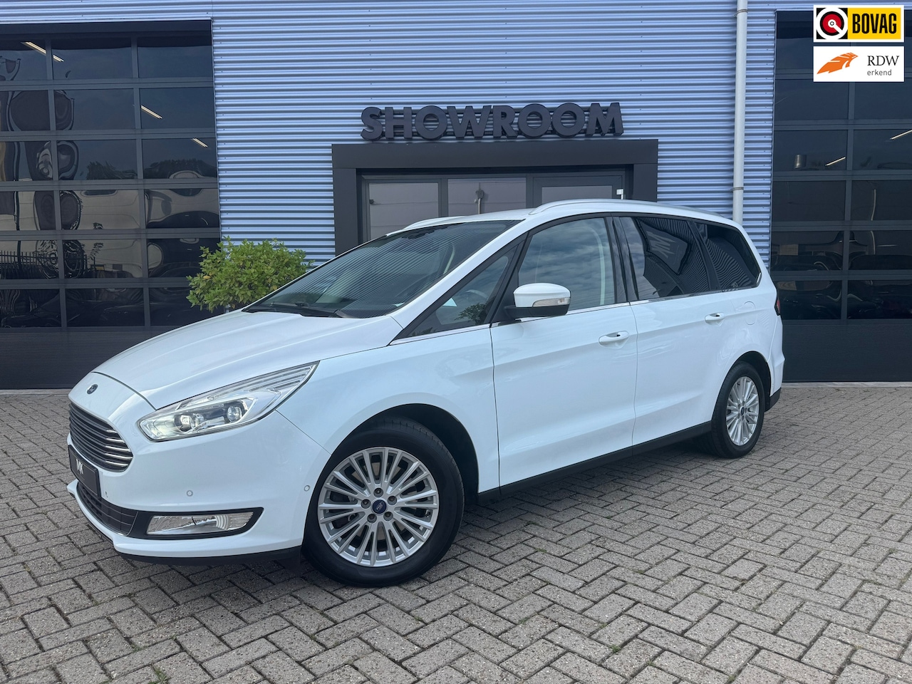 Ford Galaxy - 1.5 Titanium| 7 Persoons|PDC|Navi|Cruise|Applecarplay|Stoelverwarming|Trekhaak - AutoWereld.nl