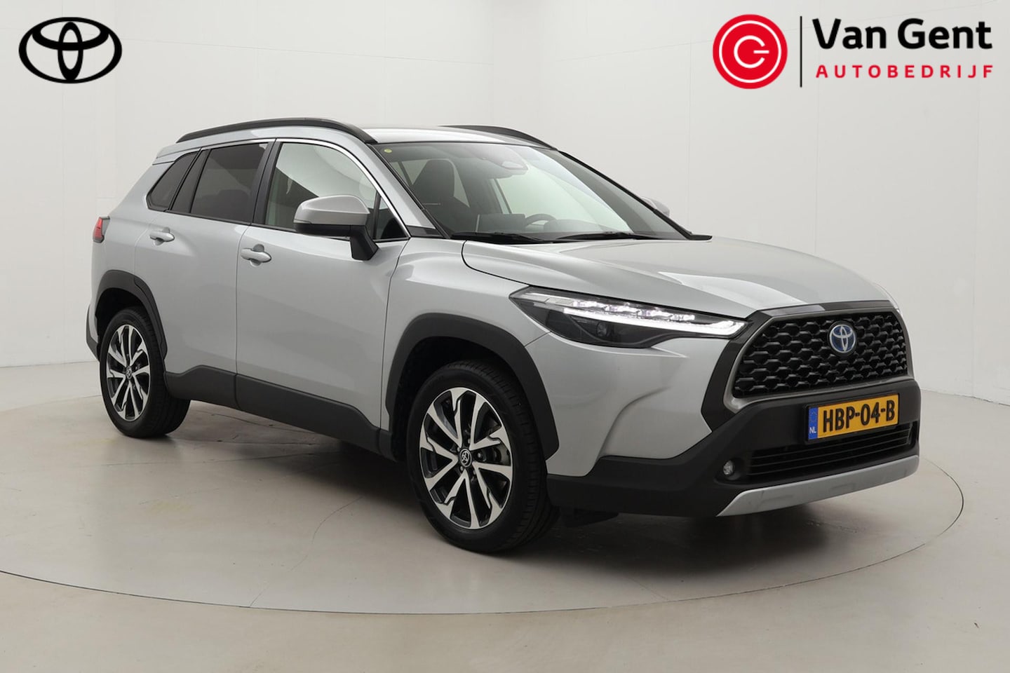 Toyota Corolla Cross - Hybrid 200 Dynamic | Apple Carplay / Android Auto | Stoel-/stuurverwarming | Adaptive Crui - AutoWereld.nl
