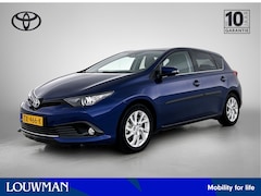 Toyota Auris - 1.8 Hybrid Business Plus | Dealer onderhouden | Trekhaak afneembaar | Navigatie | Elektris