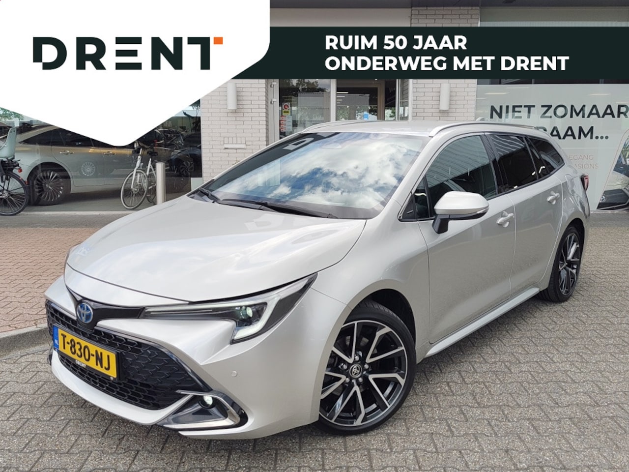 Toyota Corolla Touring Sports - Hybrid 200 Executive | JBL | Head-Up Display | Sensoren v/a - AutoWereld.nl