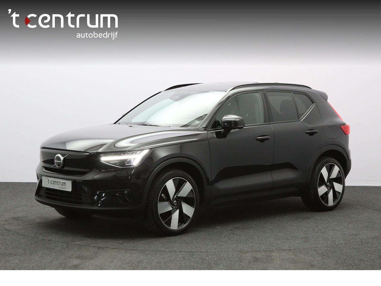 Volvo XC40 - Recharge Twin Ultimate 82 kWh 408 PK, Panoramadak, Harman/Kardon, 360 Camera, 4X Stoelverw - AutoWereld.nl