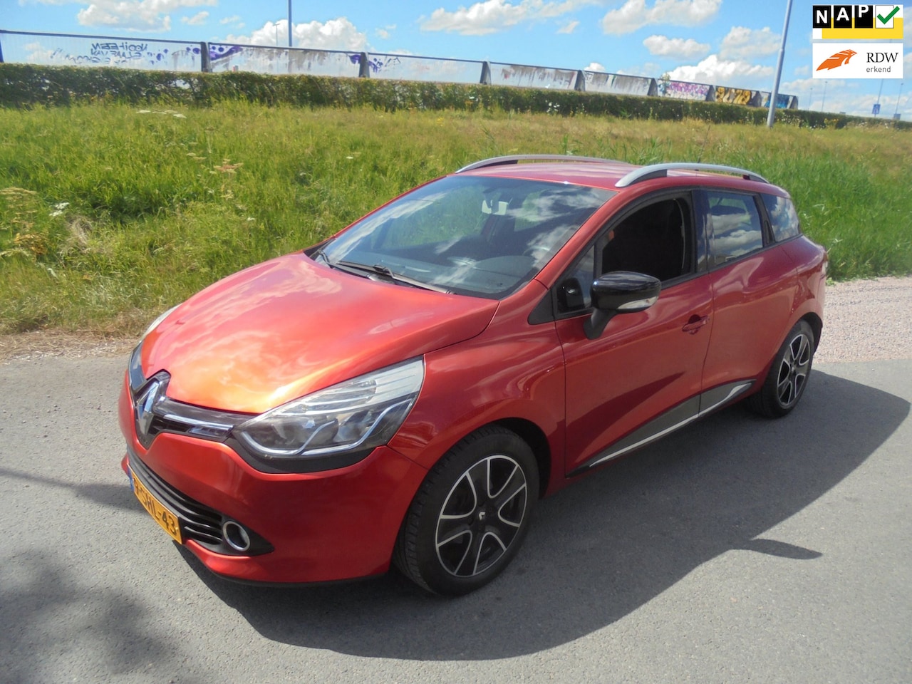 Renault Clio Estate - Renault clio 1.5 dci staion airco lmv trekhaak 168.000km eerste eigenaar - AutoWereld.nl