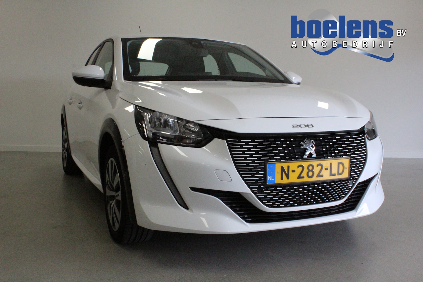 Peugeot e-208 - EV Active 50 kWh | BIANCA-WHITE | KEYLESS | CRUISE | LANE-ASSIST | CLIMA | DAB-RADIO | - AutoWereld.nl