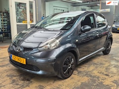 Toyota Aygo - 1.0-12V met AIRCO *5-DEURS* NIEUWE APK