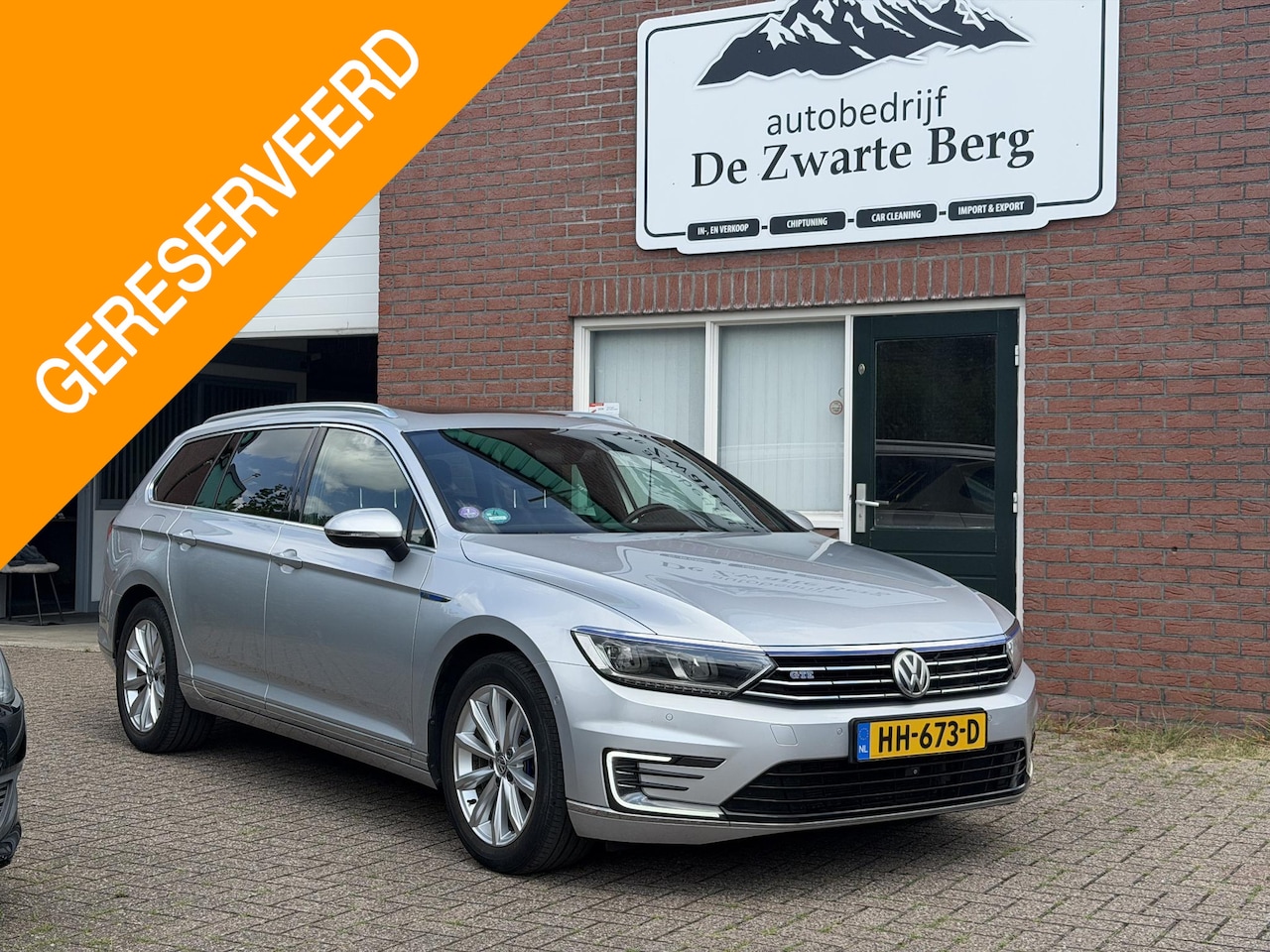 Volkswagen Passat Variant - 1.4 TSI GTE Highline 360 camera pano - AutoWereld.nl