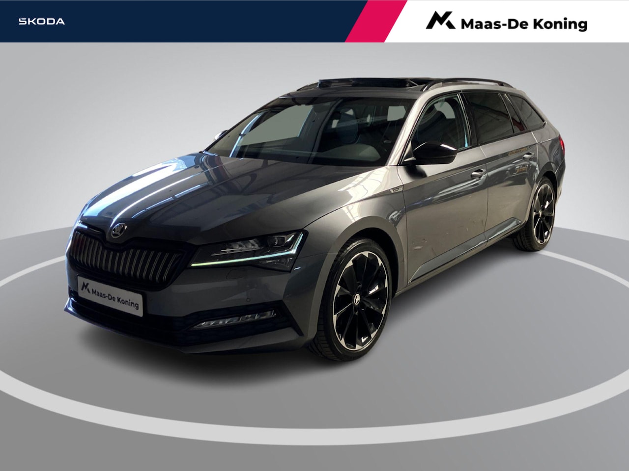 Skoda Superb - 1.4TSI 160KW/218PK Sportline DSG · Panoramadak · Trekhaak · Camera + Parkeersensoren · Sto - AutoWereld.nl