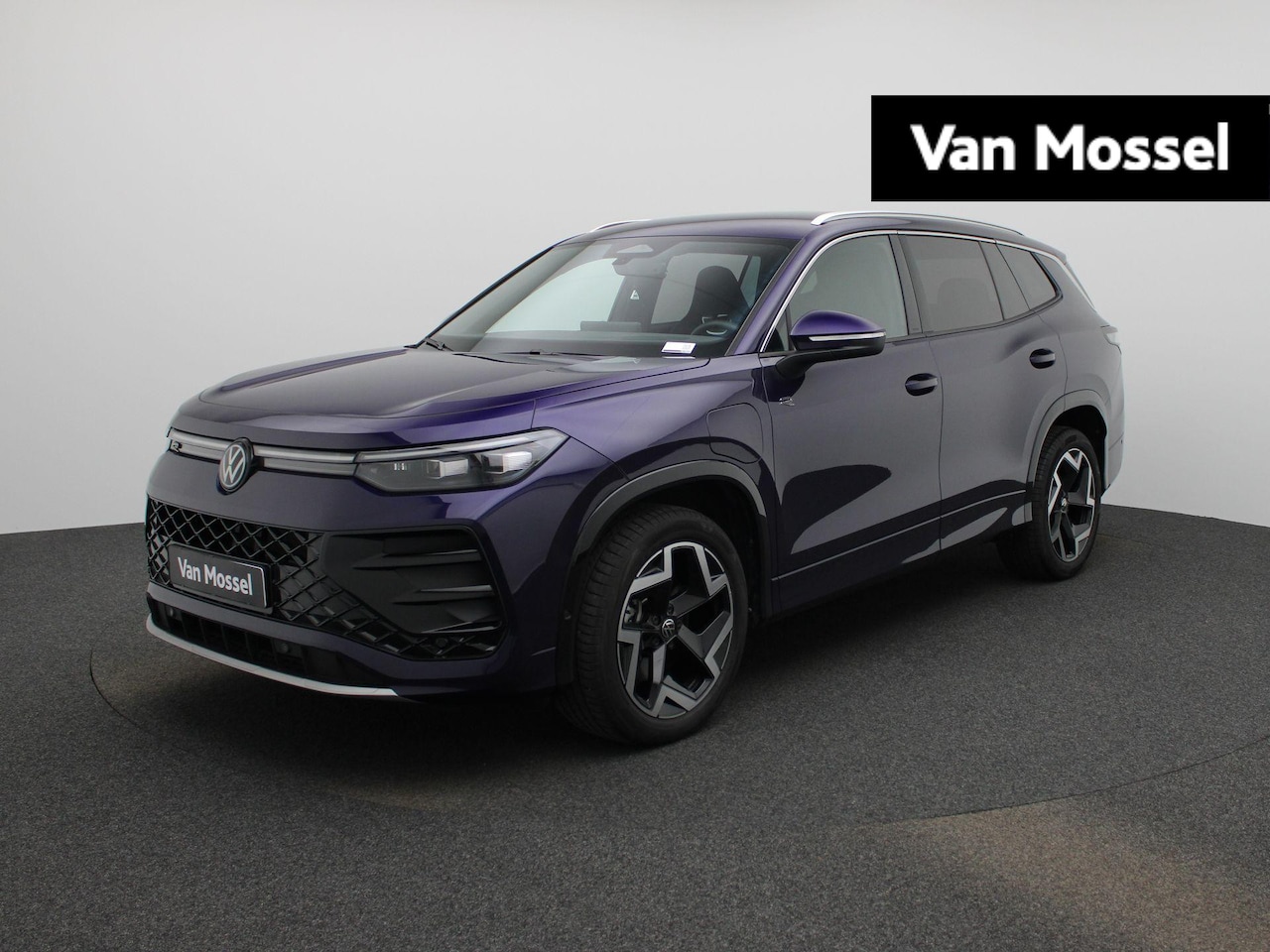 Volkswagen Tayron - 1.5 eHybrid R-Line Edition 272 PK| Trekhaak | Stoelverwarming | Stuurwielverwarming | Navi - AutoWereld.nl