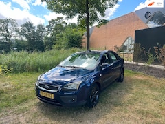 Ford Focus - 1.6-16V Futura Airco Camera Cruise