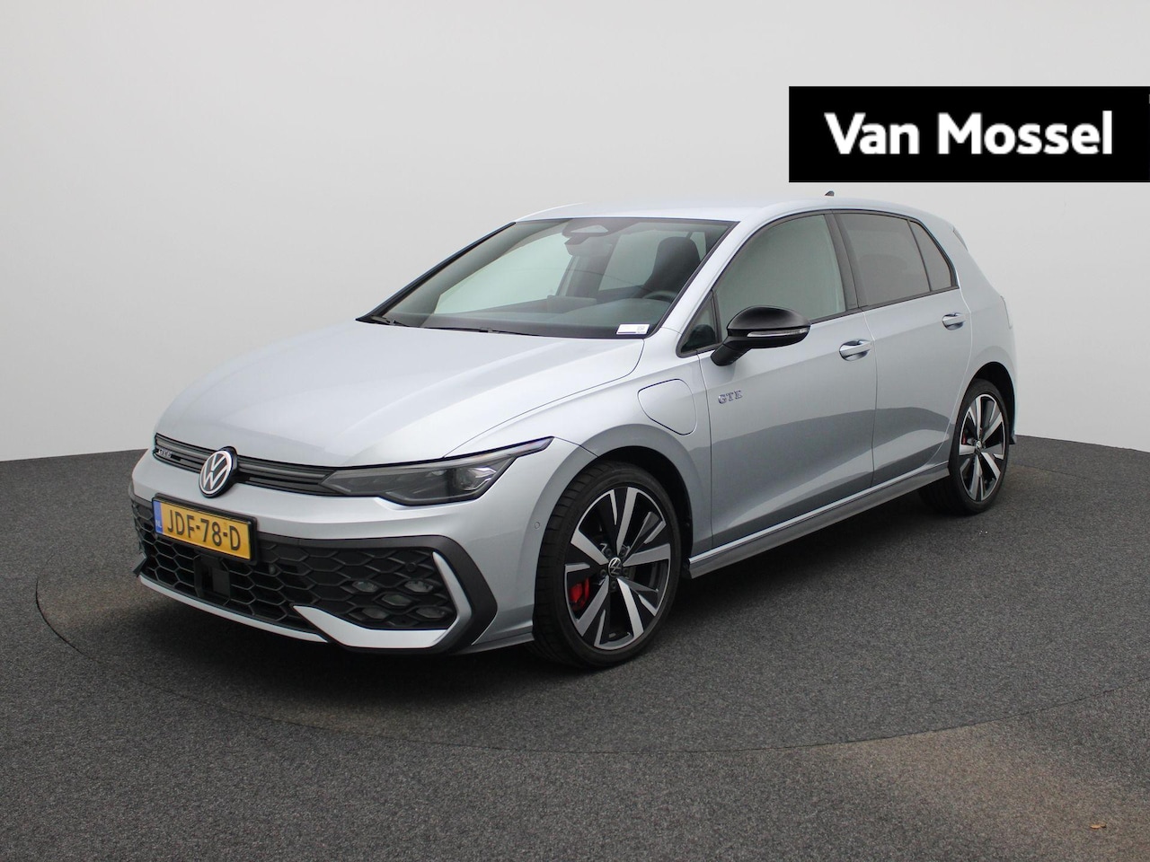 Volkswagen Golf - 1.5 eHybrid GTE 272 PK| Origineel Nederlands | 1e Eigenaar | Navigatie | LED Matrix | Acht - AutoWereld.nl