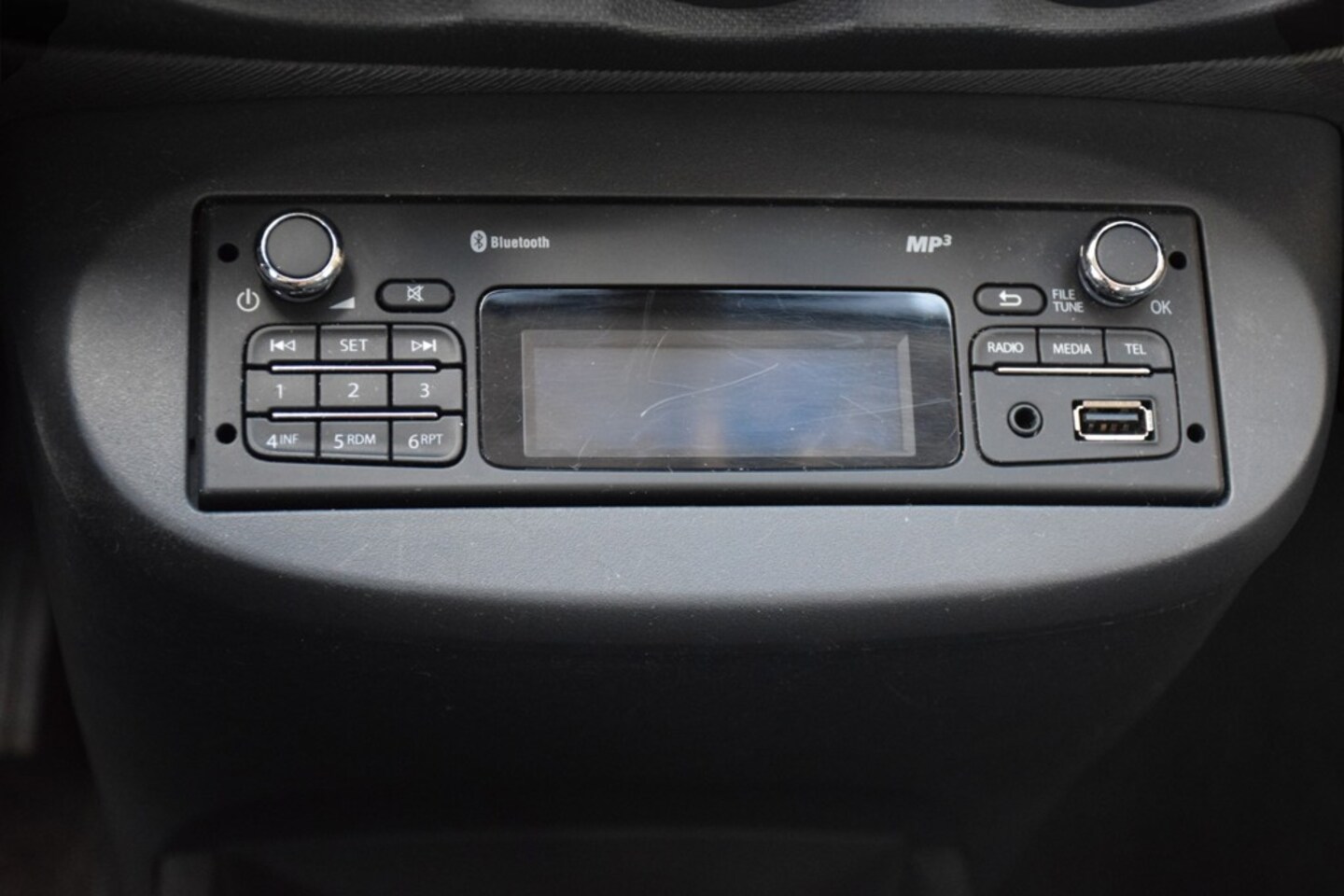 Renault Twingo - 1.2 16V Parisienne 1.2 16V Parisienne,NAP, Dealeronderhouden, Airco, Elektrische ramen