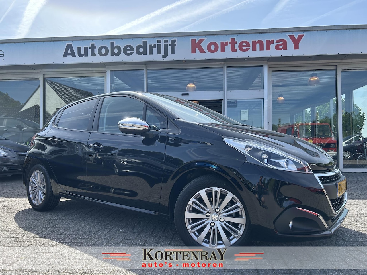 Peugeot 208 - 1.2 PureTech Signature 100% dealer/airco/cruise control/Carplay/parkeer sensor/TOP CONDITI - AutoWereld.nl