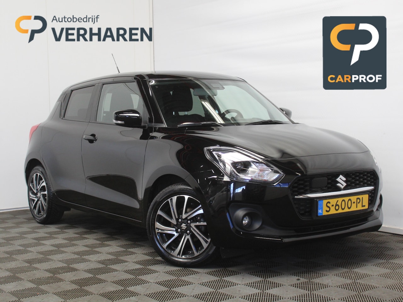Suzuki Swift - 1.2 Style Smart Hybrid CLIMATE | CAMERA | CARPLAY | LMV16 | LED | DAB | ADAPCRUISE | NAVI - AutoWereld.nl