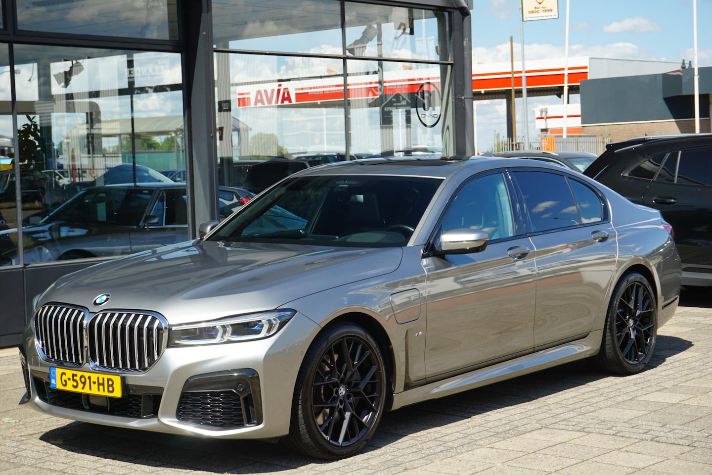 BMW 7-serie - 745e High Executive | B&W | massage | tv | 4WS | ACC - AutoWereld.nl