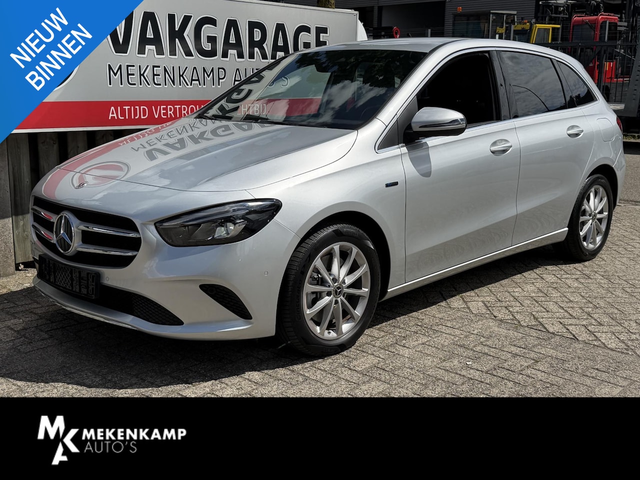 Mercedes-Benz B-klasse - 250 e 18''/Sfeerverlichting/Navigatie/Camera/DAB/PDC v+a/Stoelverwarming/Apple Carplay & A - AutoWereld.nl