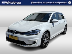 Volkswagen e-Golf - E-DITION / SOH 93%/ AUTOMAAT/ DYNAUDIO/ CLIMA/ NAVI/ PARK. SENSOREN + CAMERA/ CRUISE/ 17"