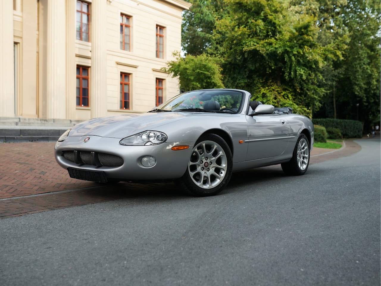 Jaguar XKR - 4.0 V8 Convertible Supercharger l complete historie l alle opties! - AutoWereld.nl
