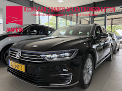 Volkswagen Passat Variant - BWJ 2016 1.4 TSI 231 PK GTE Highline FULL LED | STOELVERW. | CARPLAY + ANDROID | NAVI | CL