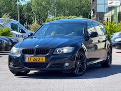 BMW 3-serie Touring - 325i High Executive | APK 31-07-2027 | Memory leder stoelen | Trekhaak | Xenon | 18 inch |