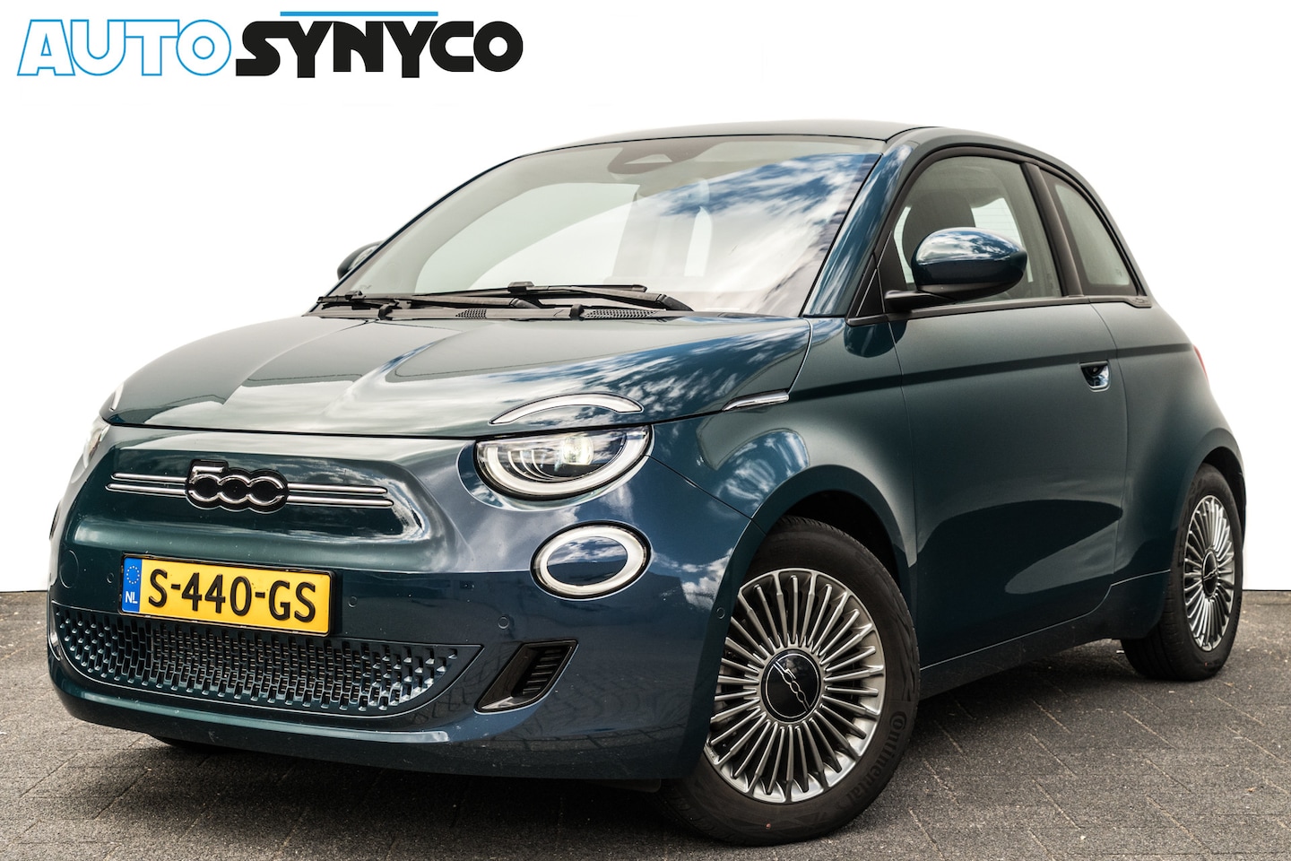Fiat 500e - 3+1 La Prima 42 kWh | LED | Carplay | 7.728 Km! | 100% SOH | Stoelverwarming | Camera - AutoWereld.nl