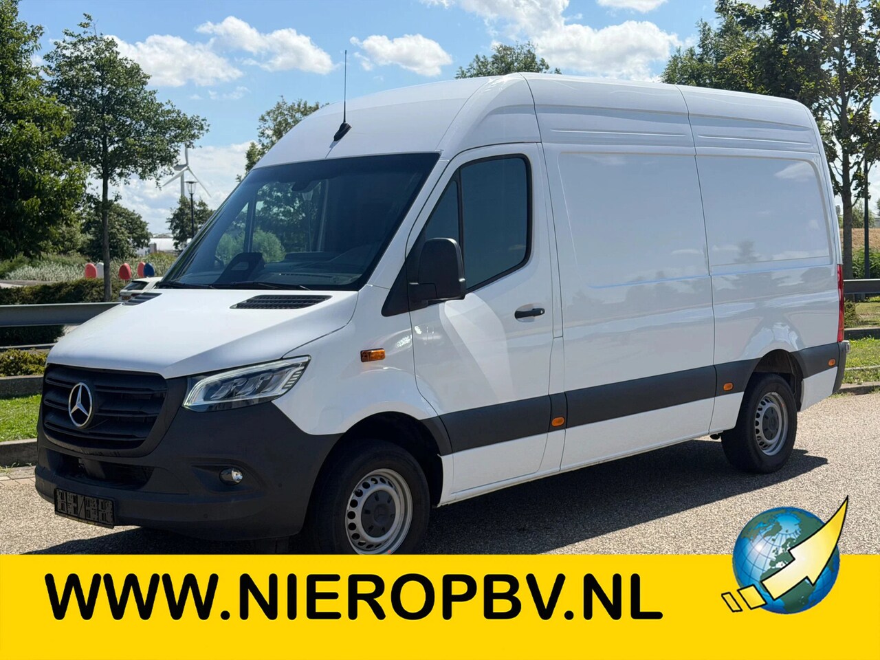 Mercedes-Benz Sprinter - 317CDI L2H2 Automaat Airco Navi Cruisecontrol Led/Xenon 30000KM BPM VRIJ! - AutoWereld.nl