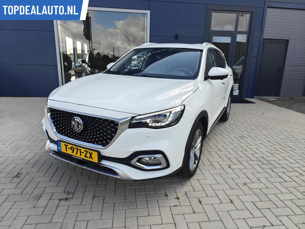MG EHS - 1.5 TGDI Luxury Lage kmstand! SOH 97% - AutoWereld.nl
