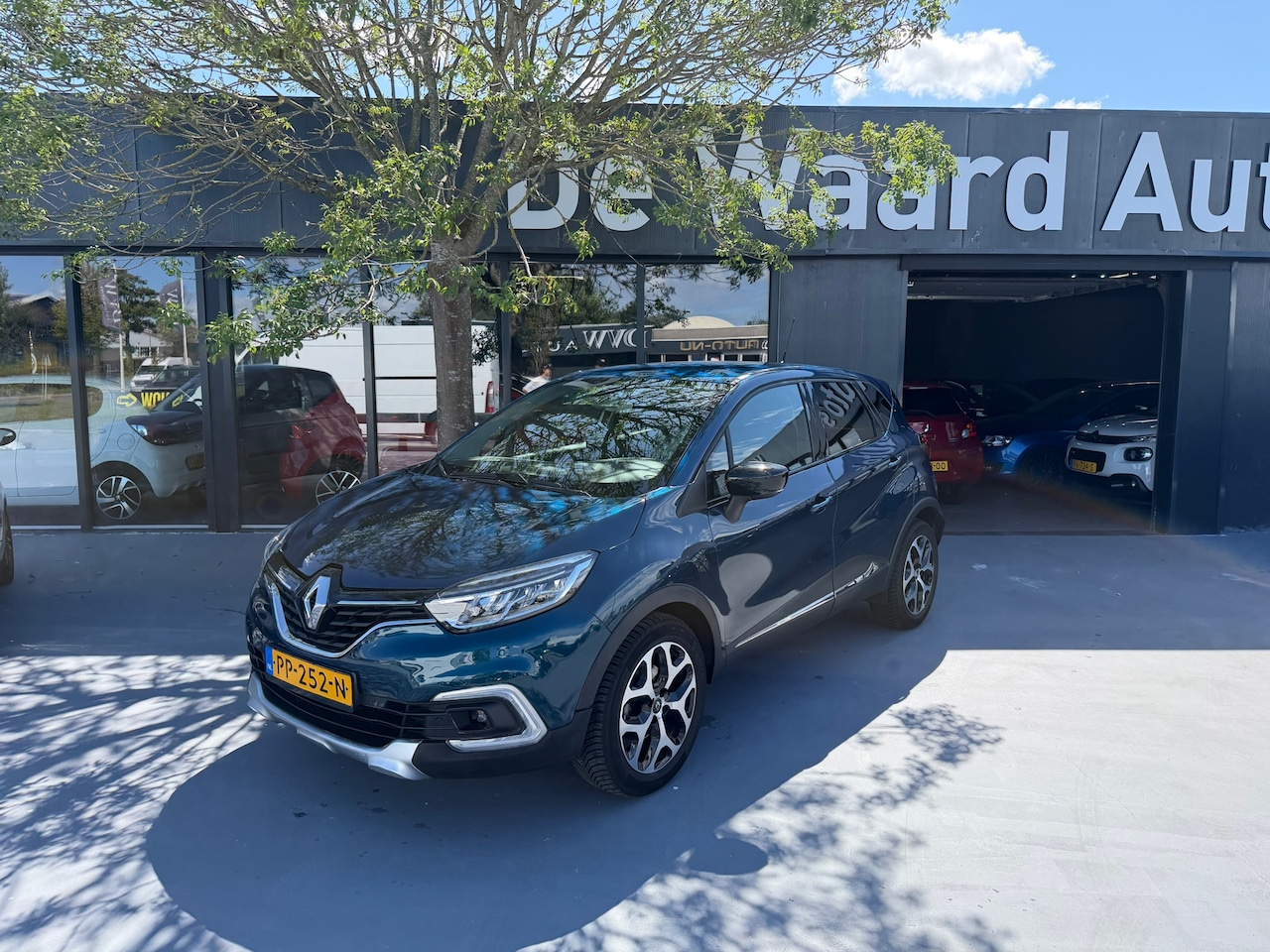 Renault Captur - 1.2 TCe Intens/ automaat/airco/camera/PDC voor en achter/12 Maanden garantie - AutoWereld.nl