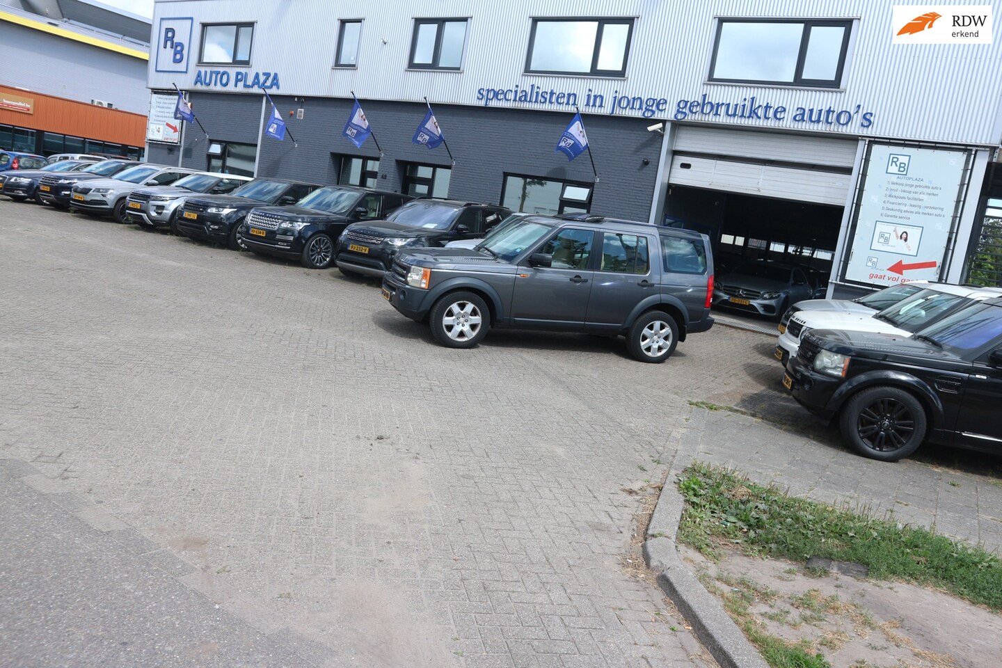 Land Rover Discovery - 4.4 V8 HSE / AUT / 7 PERS / NAP KM STAND / FULL OPTIONS / UNIEK ! ! ! - AutoWereld.nl