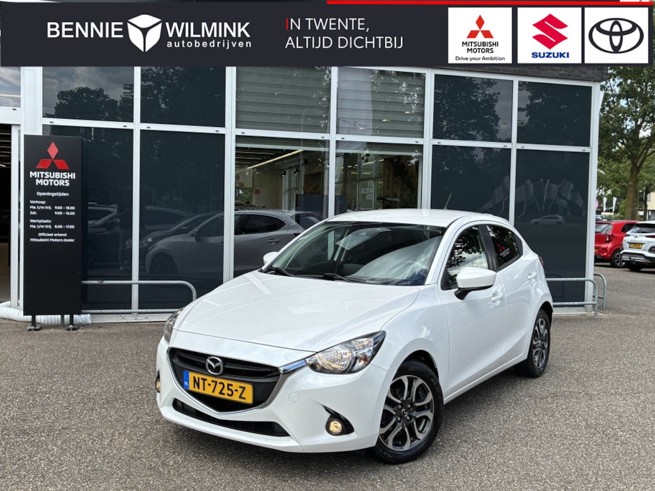 Mazda 2 - 1.5 Skyactiv-G GT-M | Parkeersensoren | All Seasons - AutoWereld.nl