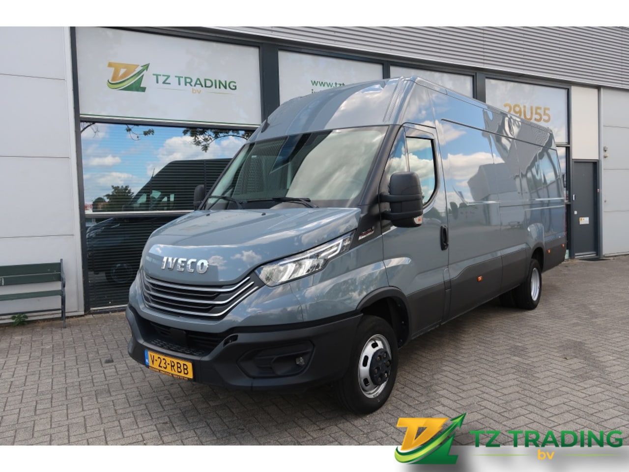 Iveco Daily - 50C/35 Hi-Matic 175 pk Automaat L4/H3 66.780 km - AutoWereld.nl