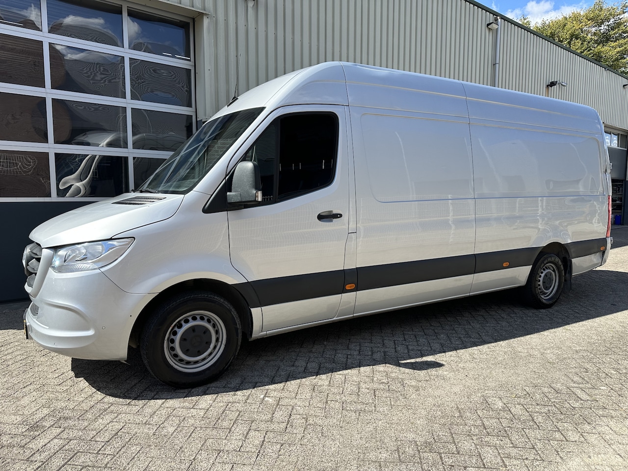 Mercedes-Benz Sprinter - 317 1.9 CDI Aut. L3H3 Airco,Navi,Camera,Enz - AutoWereld.nl