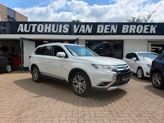 Mitsubishi Outlander - 2.0 2WD Instyle|Navi|Cruise|Clima|Carplay|360 Camera|Trekh|Pdc|Lmv|Elek Pakket|Nw Apk