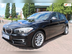 BMW 1-serie - 118i Business Line Edition CRUISE CONTROLE STOELVERWARMING