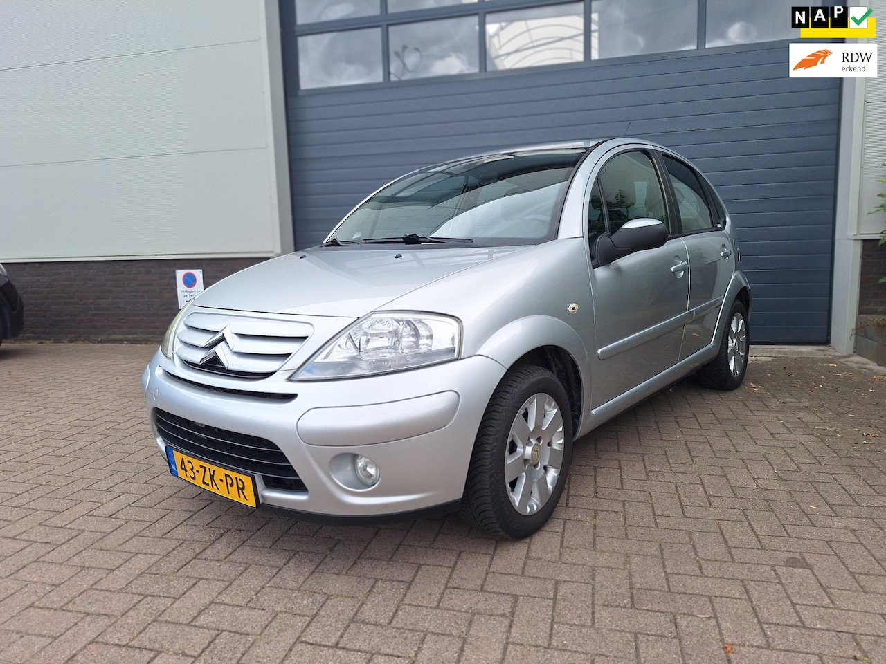 Citroën C3 - | 1.6i-16V Exclusive | Climate control | Cruise control | Automaat | - AutoWereld.nl