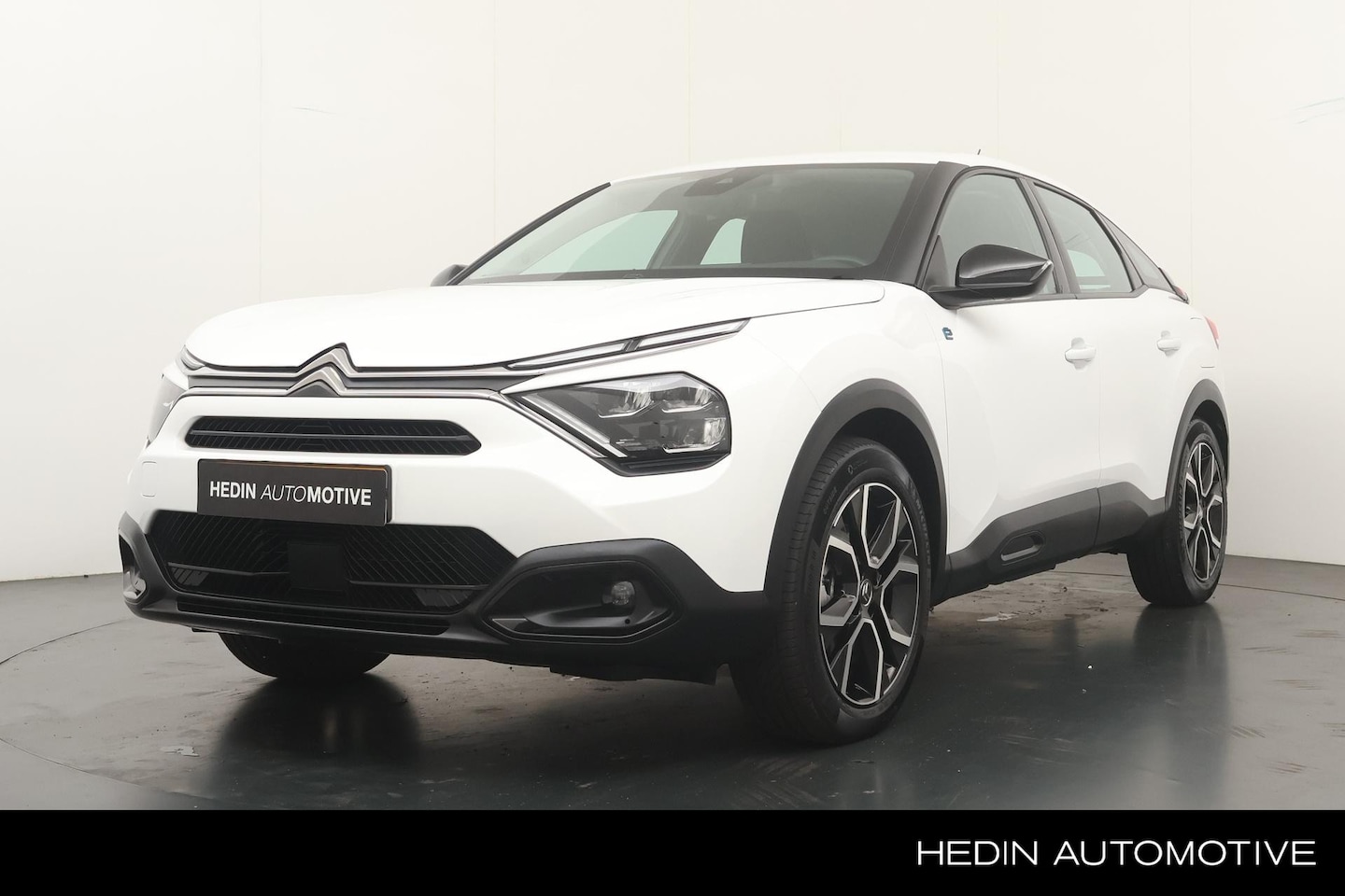 Citroën C4 - Feel Pack 50 kWh 136PK | SOH 94.4%| Trekhaak | Navigatie | Camera | Apple Carplay/Android - AutoWereld.nl